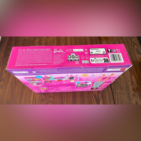 Barbie I Love School Career Doll Teacher Kelly Playset - Mattel - Ages 3+ - NEW - Picture 3 of 6